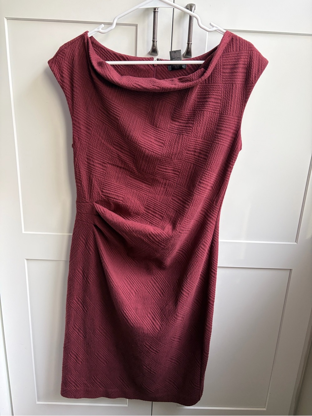 Ann Taylor Sleeveless Cowl Neck Sheath Dress in Burgundy